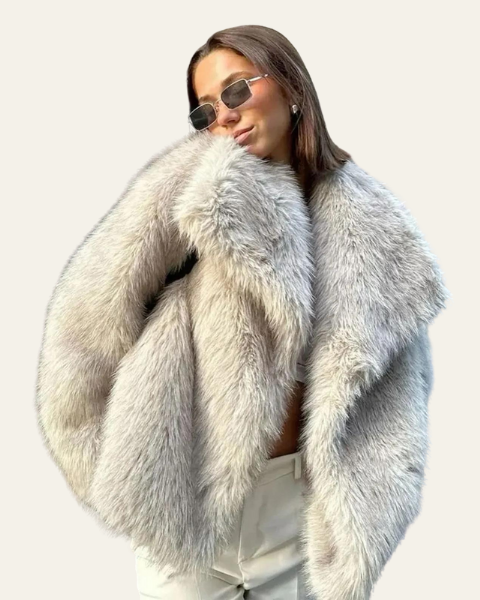 Chaqueta de piel sintética elegante