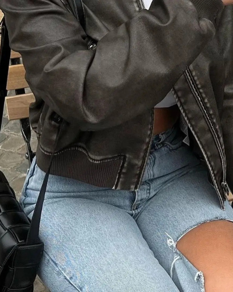 Bomber de piel vegana corte esencial