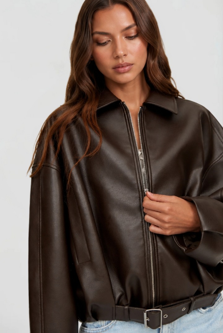 Chaqueta de piel oversize con cinturón