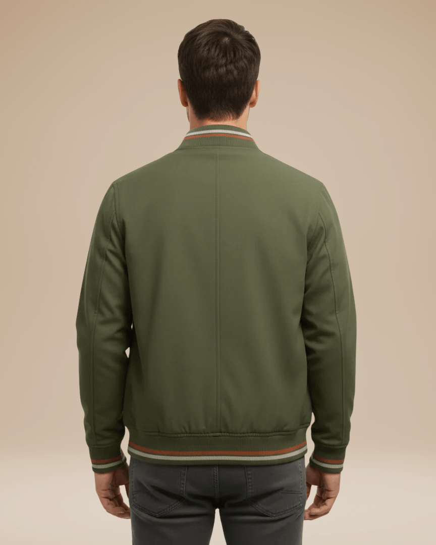 Cazadora bomber urbana con ribetes