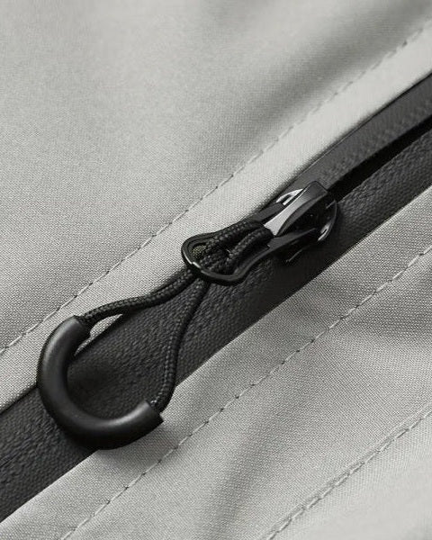 Chaqueta técnica con capucha masculina