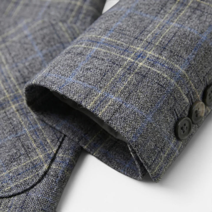 Blazer entallado de cuadros elegante