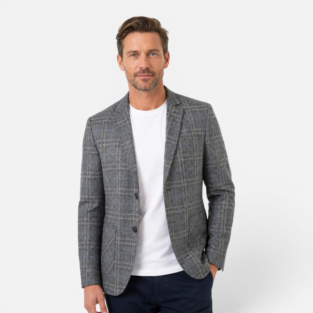 Blazer entallado de cuadros elegante