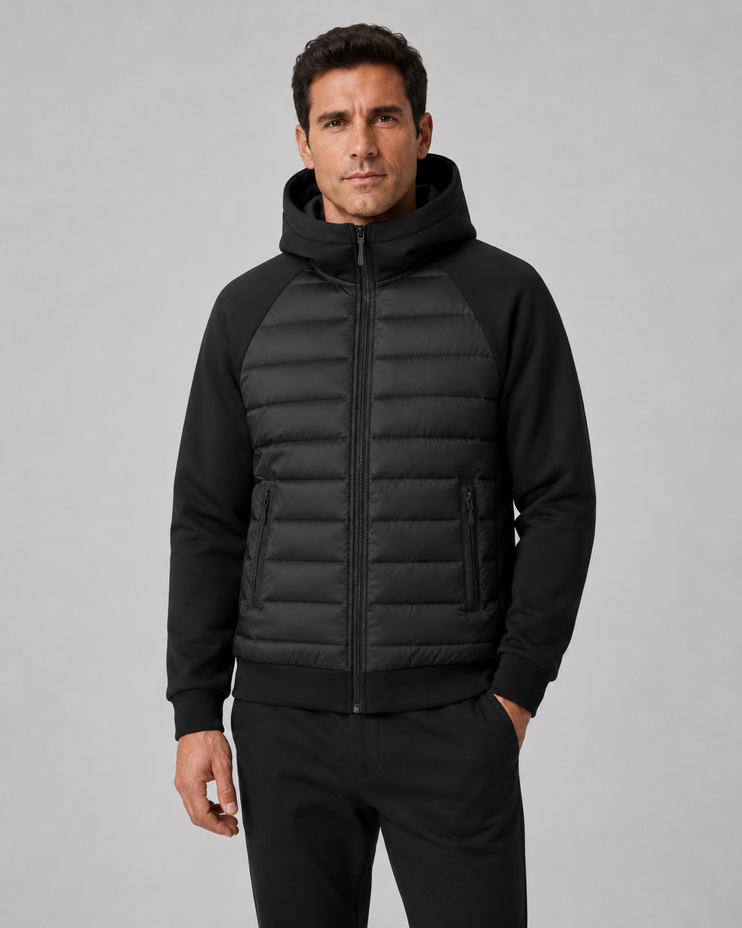 Chaqueta híbrida acolchada con capucha