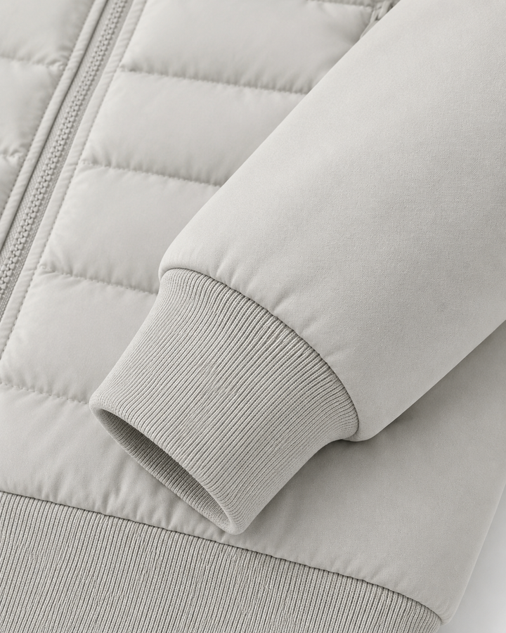 Chaqueta híbrida acolchada con capucha