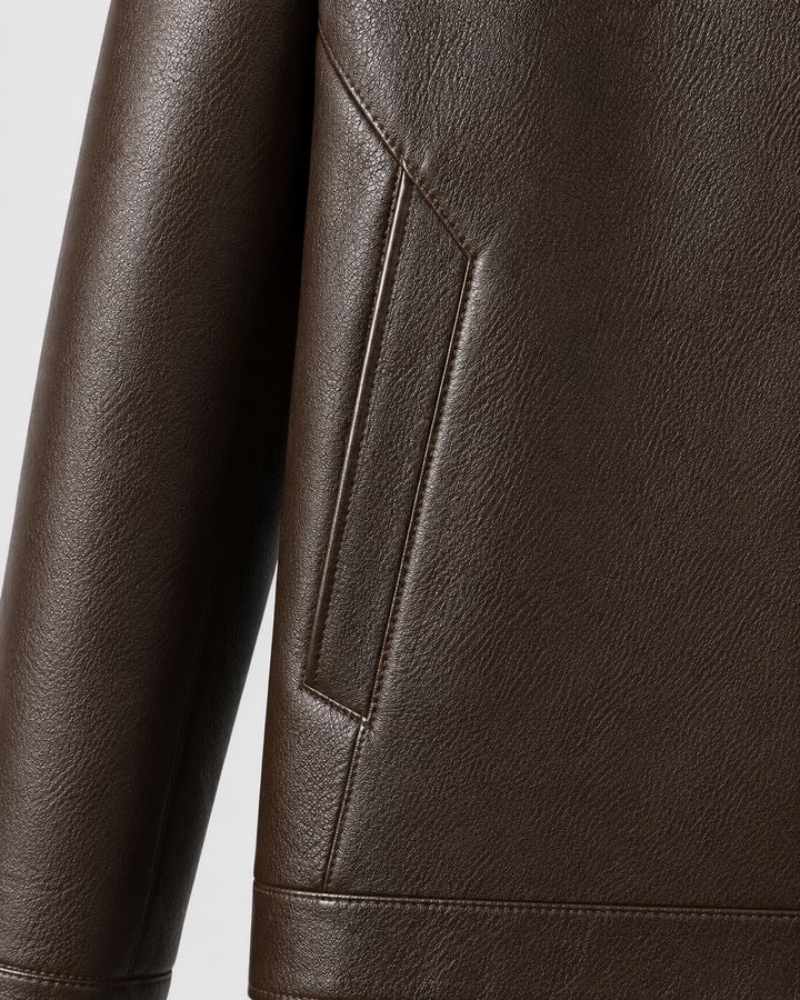 Chaqueta efecto piel hombre cuello alto