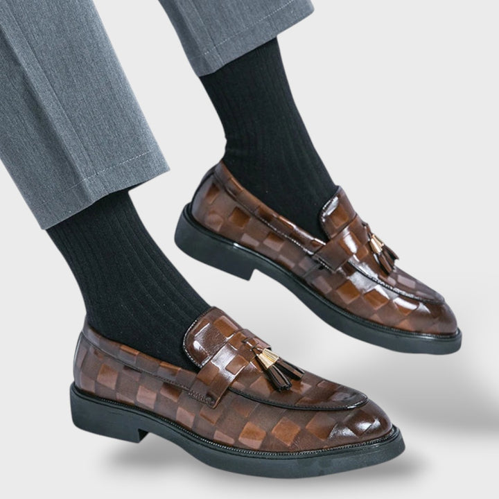 Mocasines Hombre Cuero Trenzado Borlas Doradas