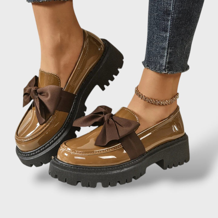 Zapatillas Plataforma Charol Lazo