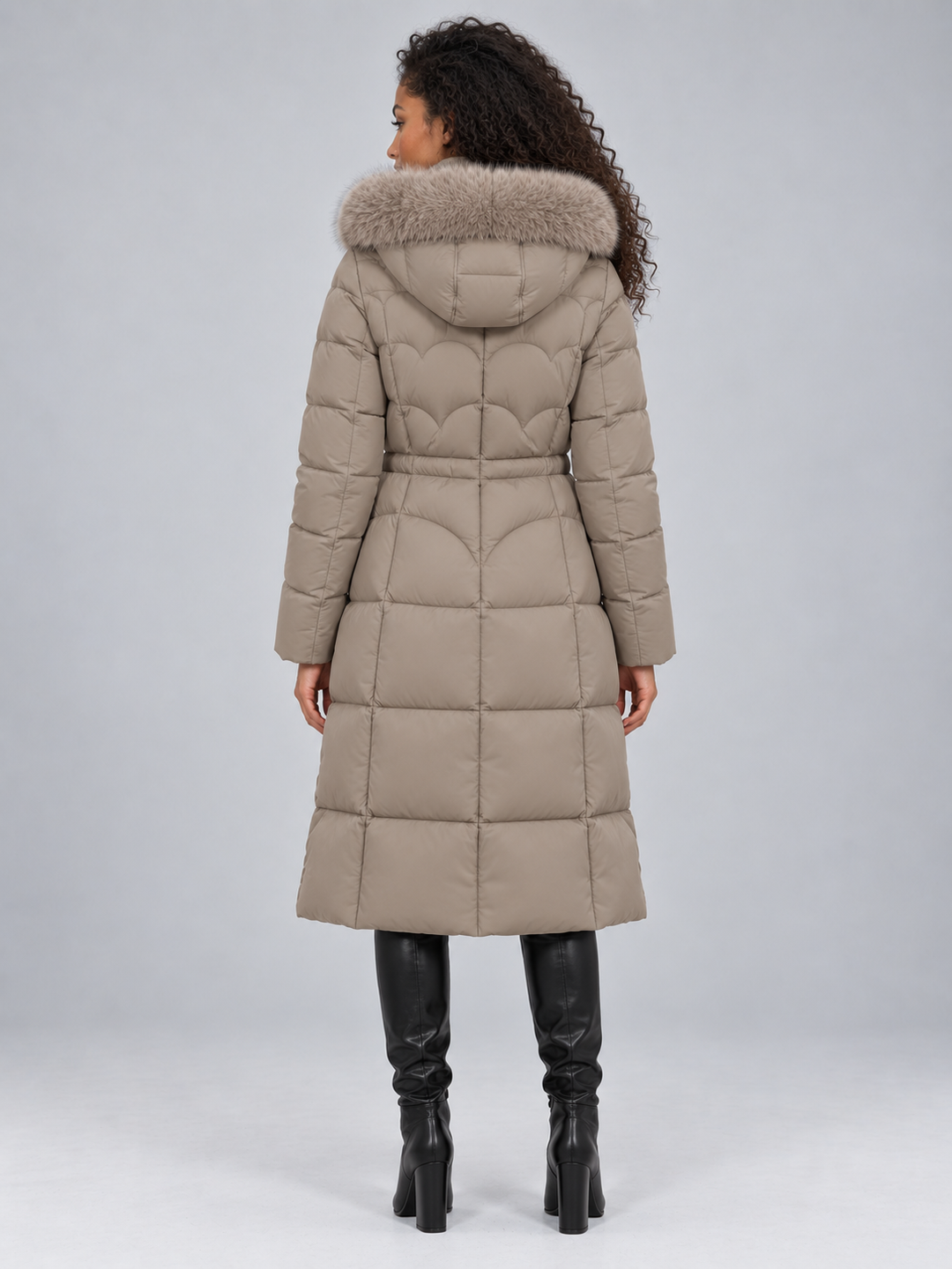 Abrigo Largo Acolchado con Capucha