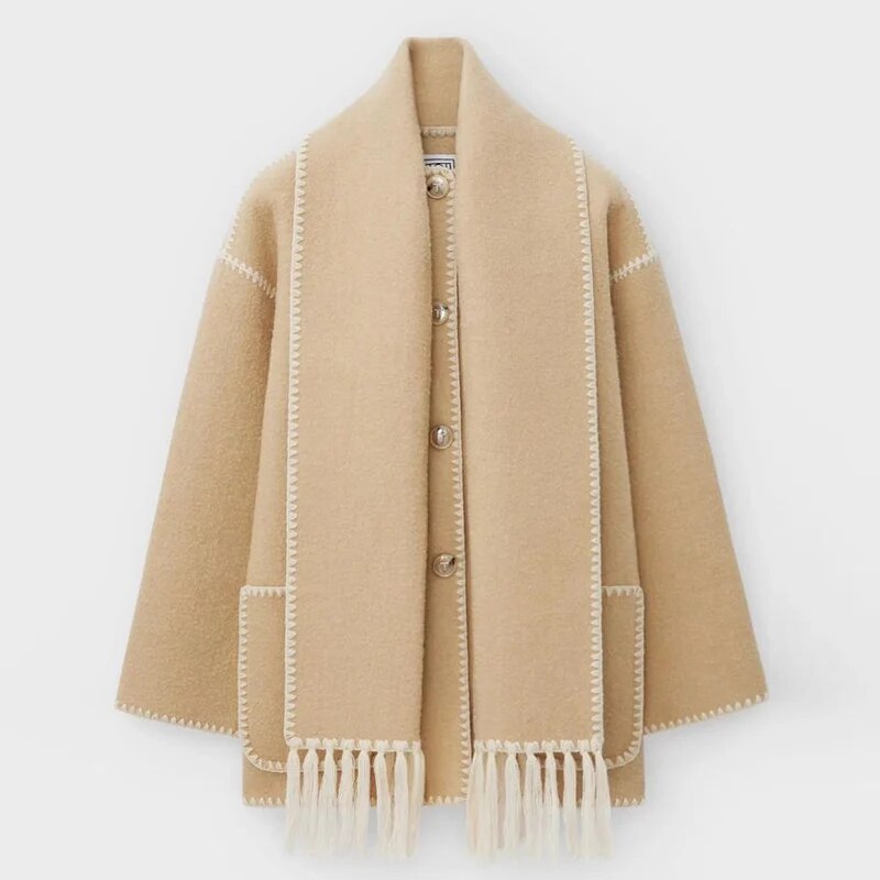 Chaqueta Invernal con Cuello de Chal