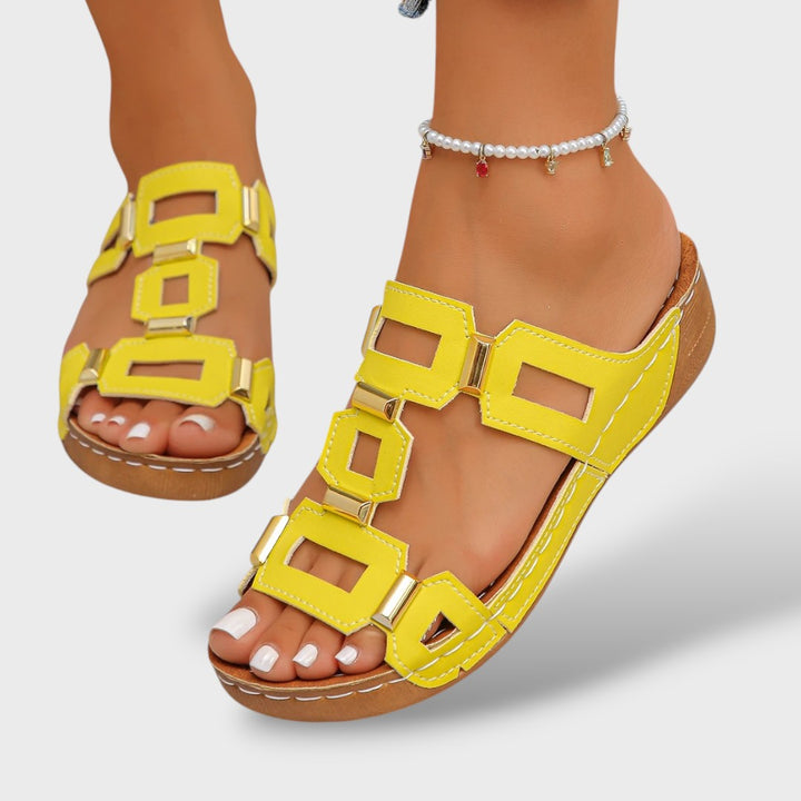 Sandalias Gladiadoras Plataforma Herrajes Dorados