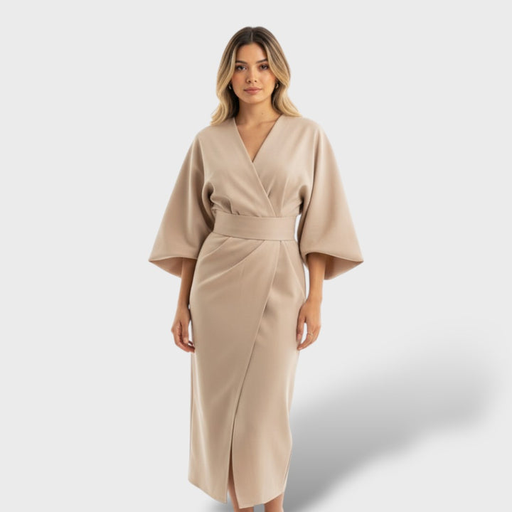 Vestido elegante con mangas farol