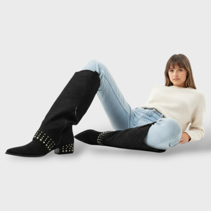 Botines de Tacón con Tachuelas Elegantes