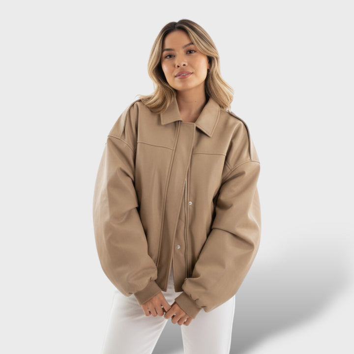 Cazadora Bomber con Cuello Solapa y Estilo Vintage