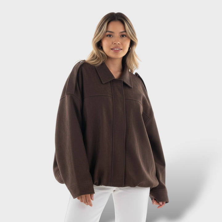 Cazadora Bomber con Cuello Solapa y Estilo Vintage