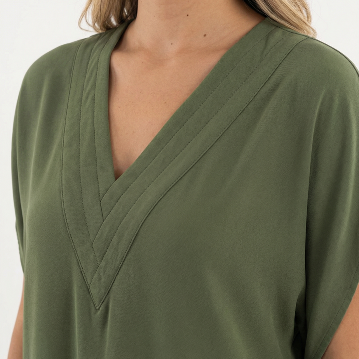 Vestido Corto Elegante Escote Pico