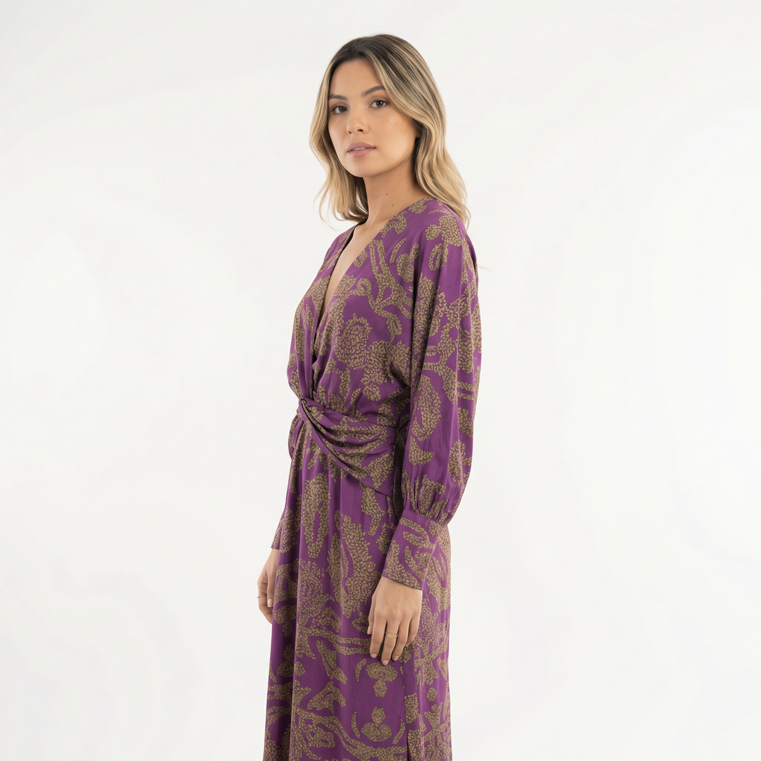 Vestido Elegante de Corte Clásico