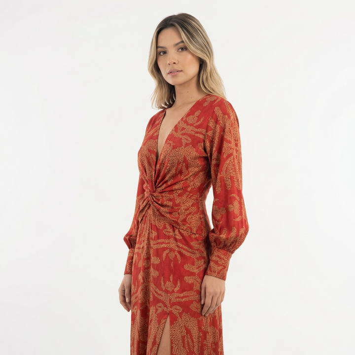 Vestido Elegante de Corte Clásico