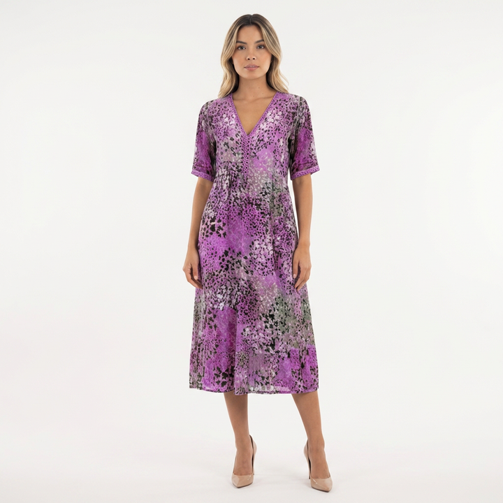 Vestido midi colorido mujer elegante