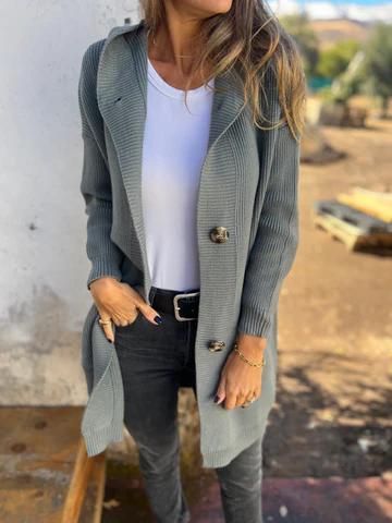 Chaqueta de punto larga elegante