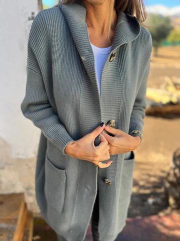 Chaqueta de punto larga elegante
