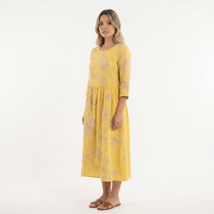 Vestido Midi Floral Cuello Redondo