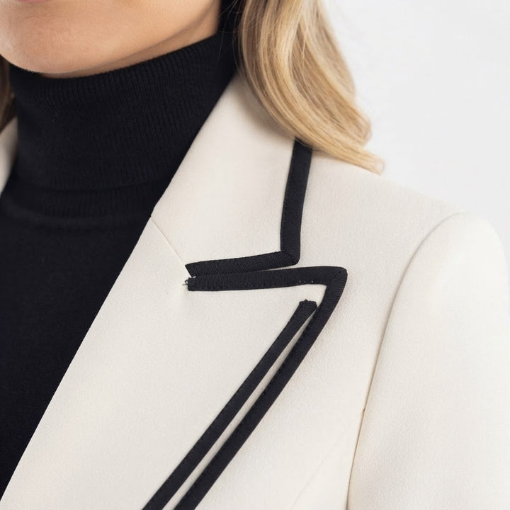 Conjunto Blazer Cruzado Elegante