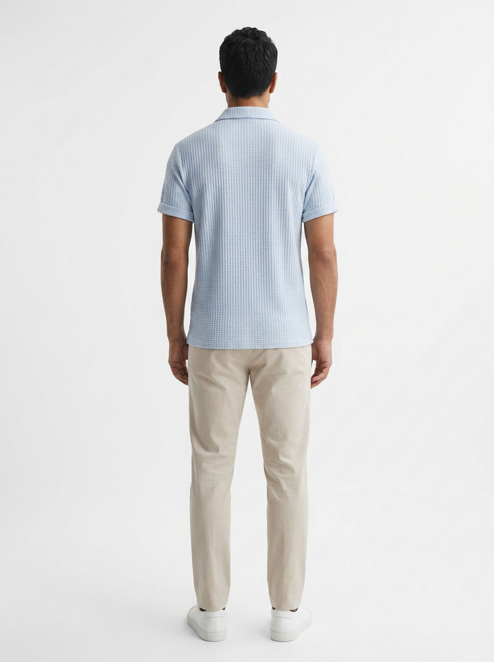 Polo Punto Waffle Hombre - Azul Pastel - Costas