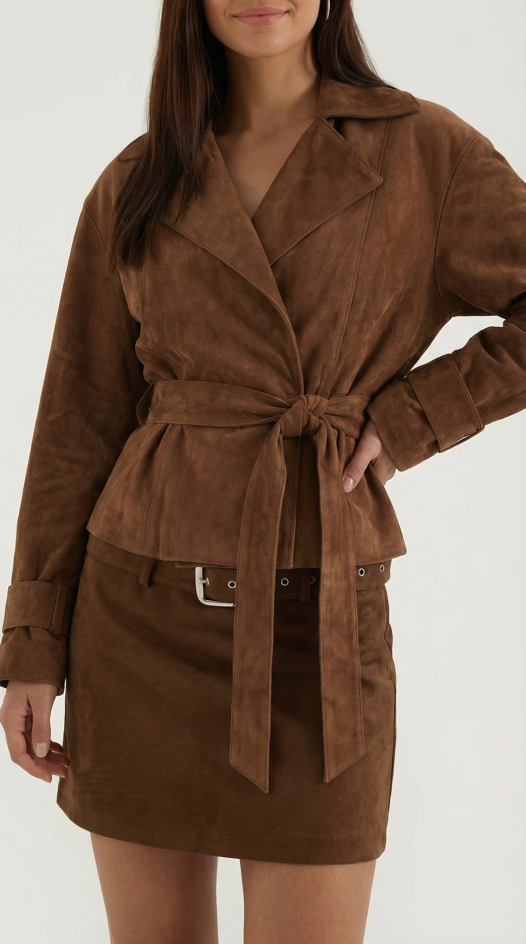 Chaqueta Envolvente con Cintura Elegante
