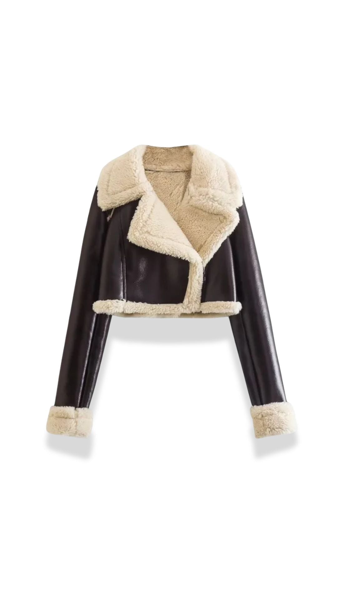 Chaqueta corta efecto piel borreguito