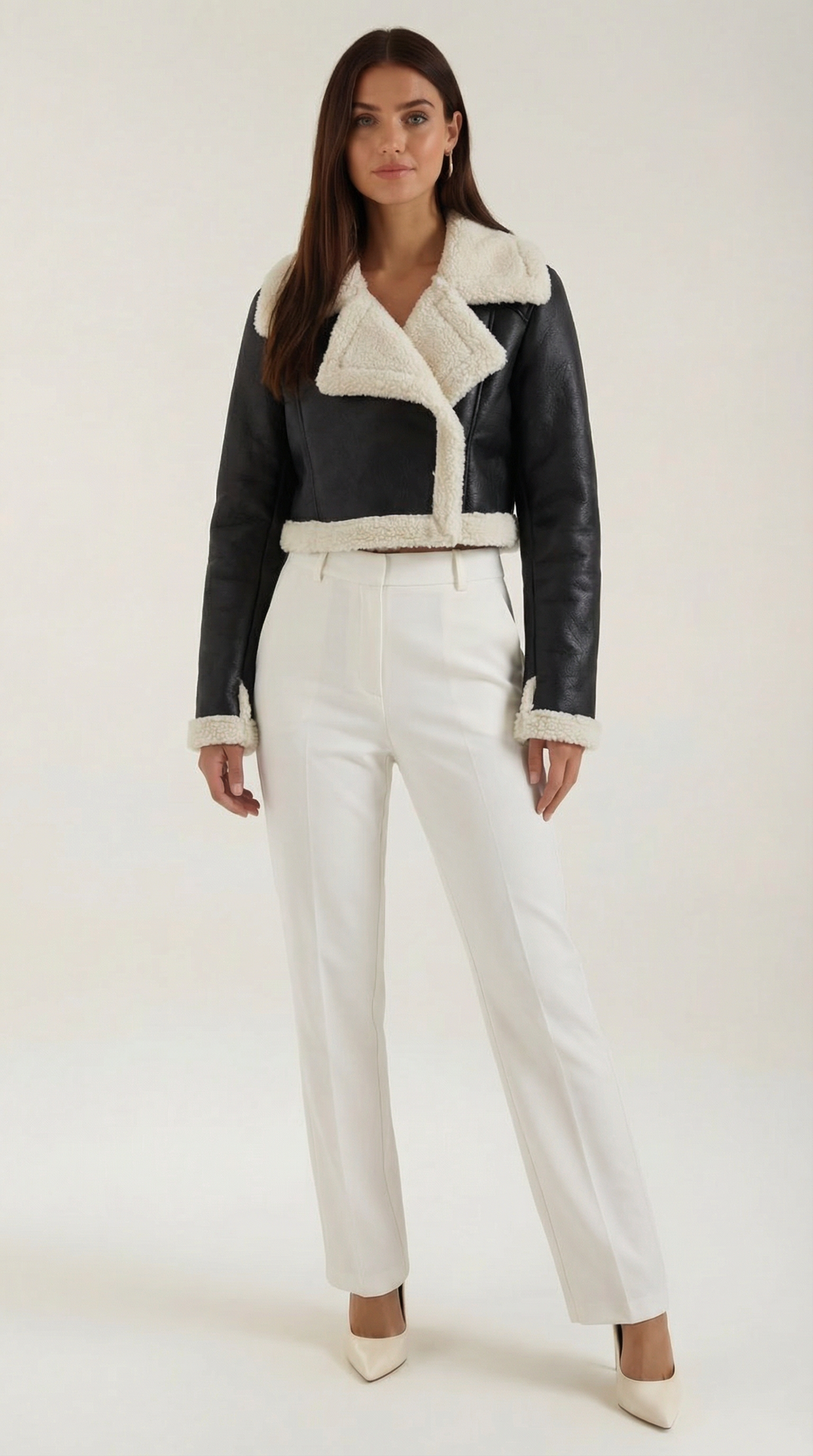 Chaqueta corta efecto piel borreguito